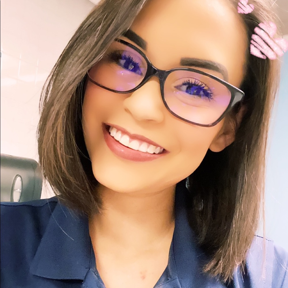 Meet your Posher, Lizette